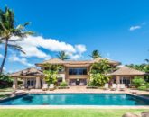 1-hawaiiana-hale_pool-to-house-800x534