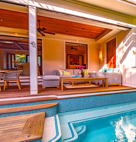5-1-tropical-retreat_pool-lounge