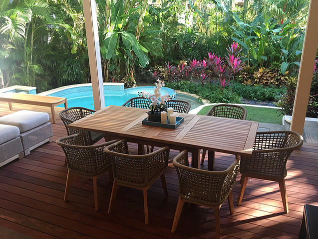 5-4-tropical-retreat_outdoor-dining