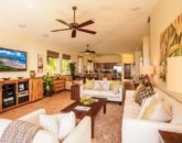 7-moana-hideaway_great-room-to-dining-to-kitchen-800x533