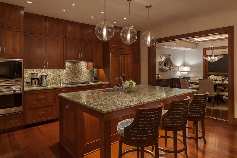 12-pacificpearl5401_kitchen2-800x533